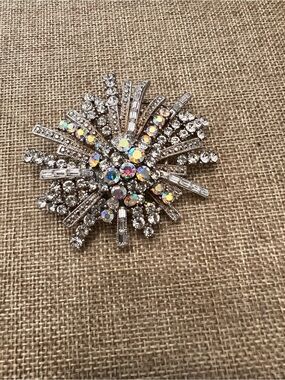 Silver Starburst Brooch / Pendant with Aurora Crystals